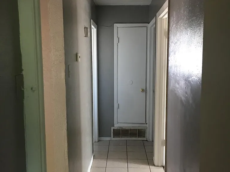 6224 Denham Dr — Photo 8