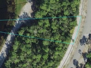 150 Lakes On The Bluff Dr, Eastpoint, FL 32328