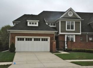 3910 Appaloosa Dr #1, Troy, MI 48084