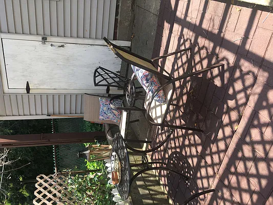 Rented by Amorelli Realty | media 5