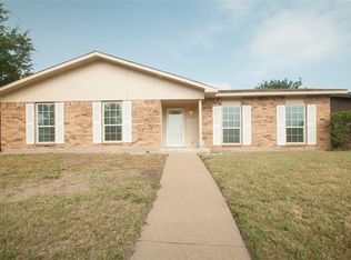 7643 Ashcrest Ln, Dallas, TX 75249