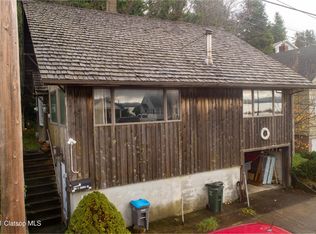 637 W Marine Dr, Astoria, OR 97103