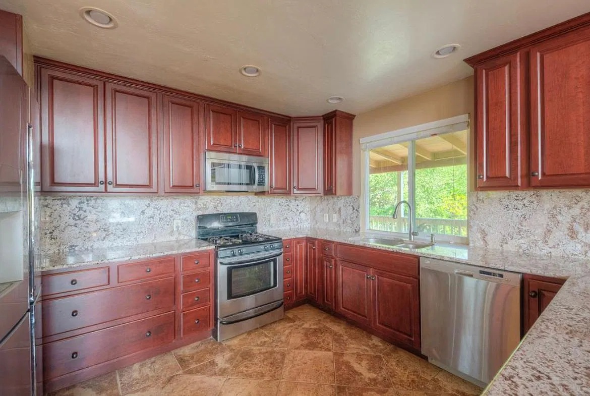5446 Royal Oaks Dr — Photo 4