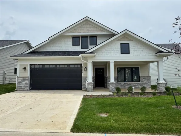 1975 Harvest Rd, Liberty, MO 64068