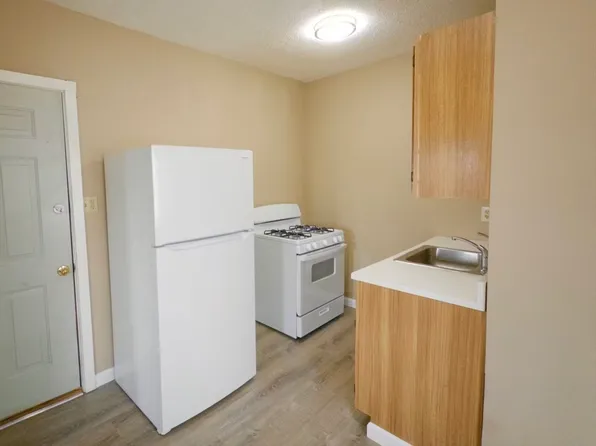 25 Oakland Ave APT 3F, Everett, MA 02149