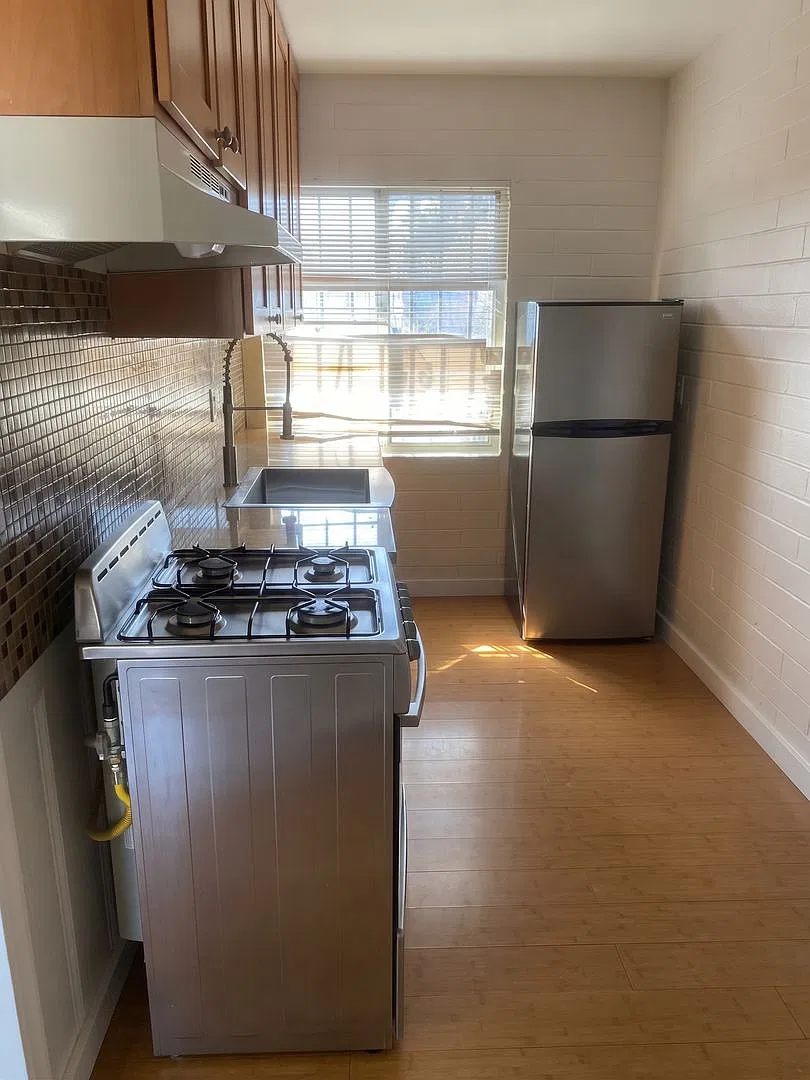 10108 S Figueroa St. — Photo 2