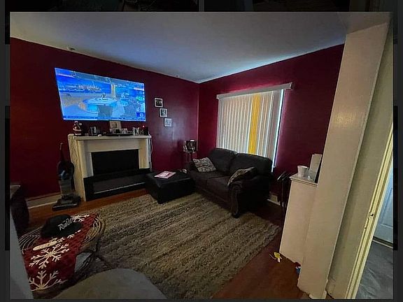 5th image of 217 W 29th St