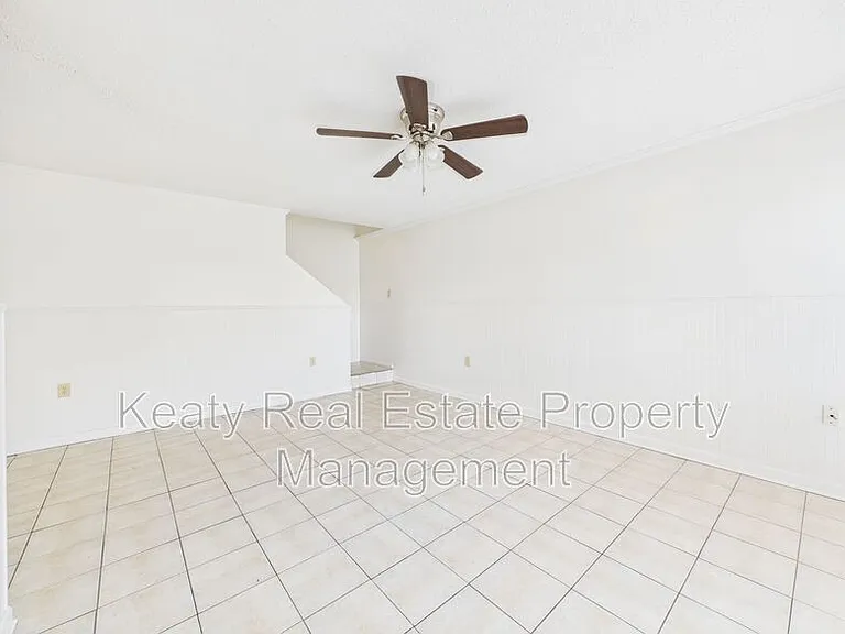 407 Fox Run Ave #2 — Photo 5