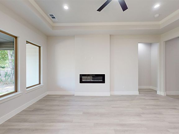 5th image of 5624 Hiett Ct