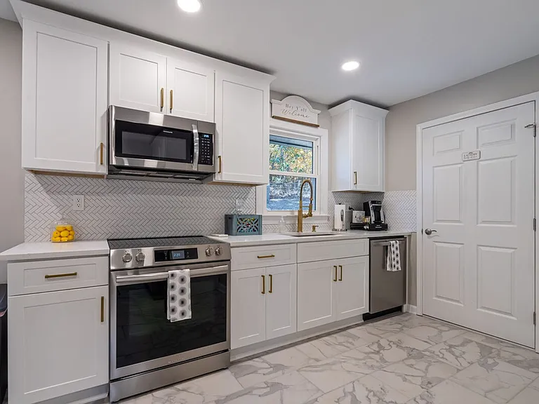 8 Ridgeway Dr #ID1234806P — Photo 3