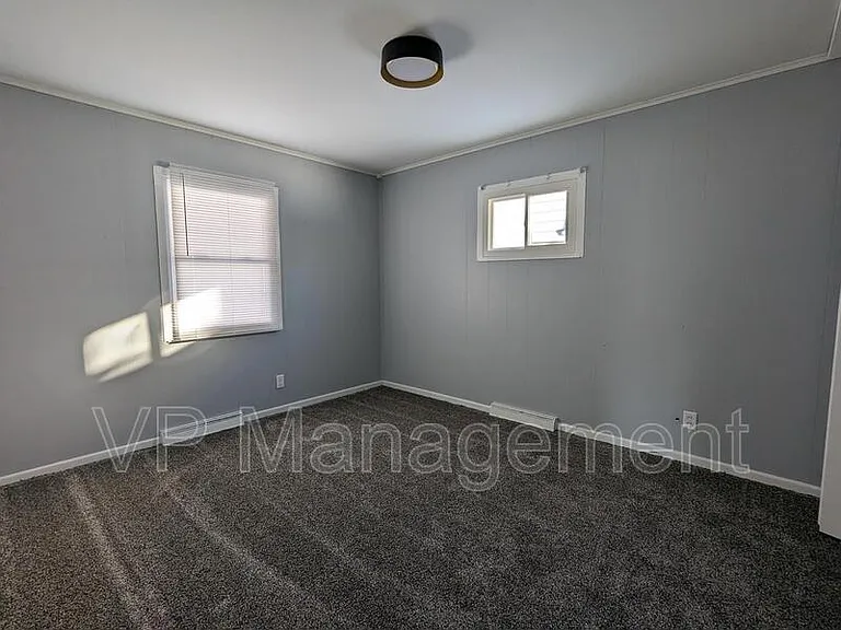 1536 Spring St — Photo 8