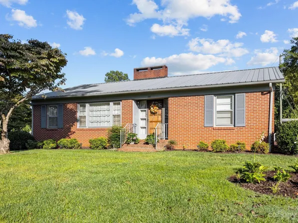 108 Middle St, Lenoir, NC 28645
