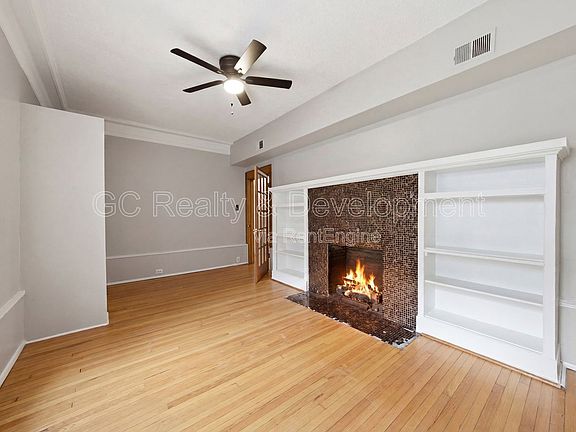 5th image of 941 E Hyde Park Blvd Unit 1