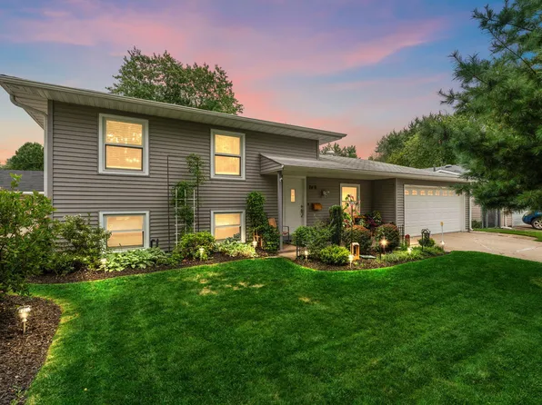 749 N Wheeler St, Griffith, IN 46319