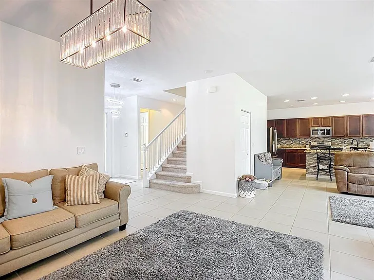 11931 SW Crestwood Cir — Photo 5