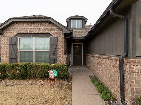 2nd image of 11112 N 146th East Ave