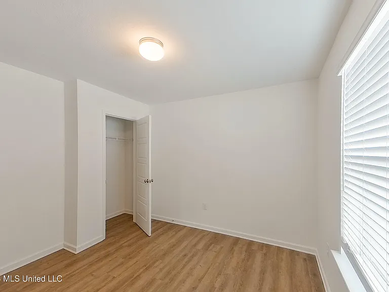 11405 Camden Court Cir — Photo 9