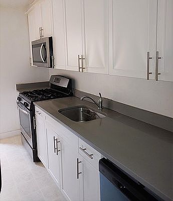 4th image of 6420 Saunders St #512