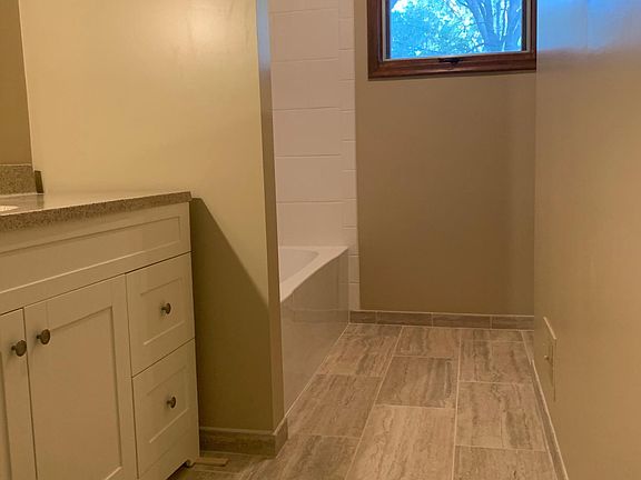 4th image of 3821 N 85th Ave