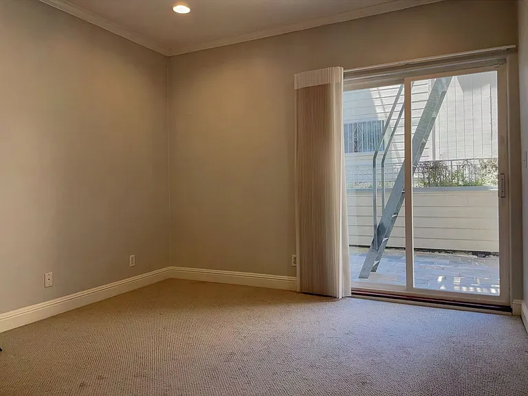 1115 Divisadero St #1 — Photo 17