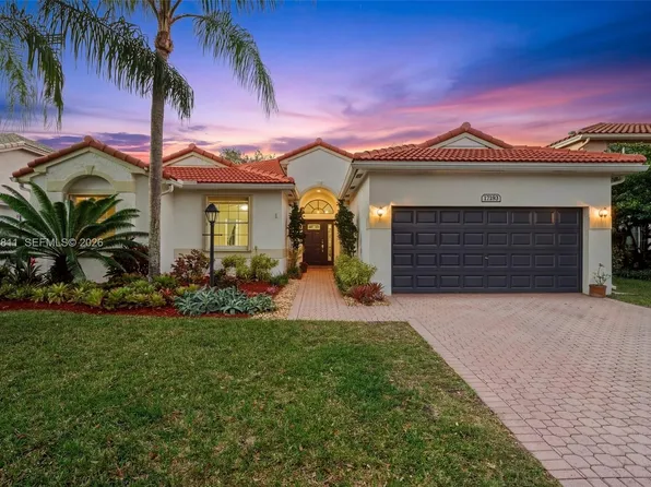 12783 NW 18th Mnr, Pembroke Pines, FL 33028