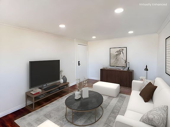 3rd image of 456 W 11th St APT 11