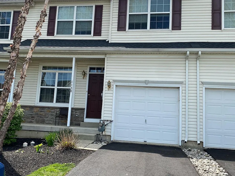 1138 Tudor Dr