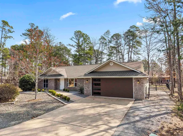 10 Soga Pl, Hot Springs Village, AR 71909