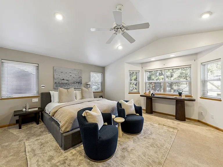 926 Tanglewood Dr — Photo 17