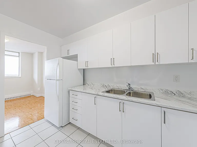 100 Rowena Dr #712 — Photo 11