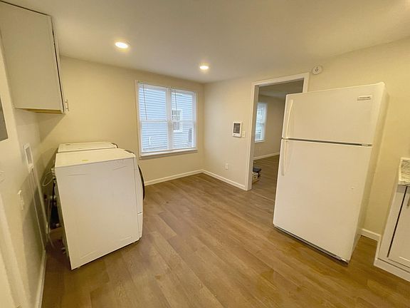 Washer/dryer NOT included