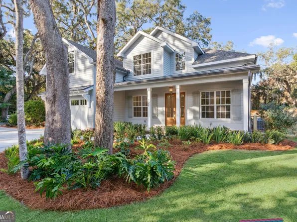 122 Red Bird Ln, Saint Simons Island, GA 31522