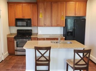 5-7 Carlisle St #2, Cambridge, MA 02139