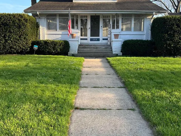 1919 E Jackson Blvd, Elkhart, IN 46516