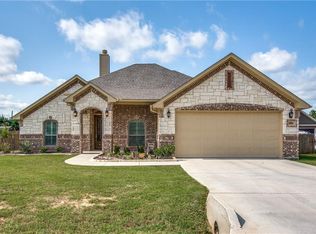 416 Green Meadow Dr, Boyd, TX 76023