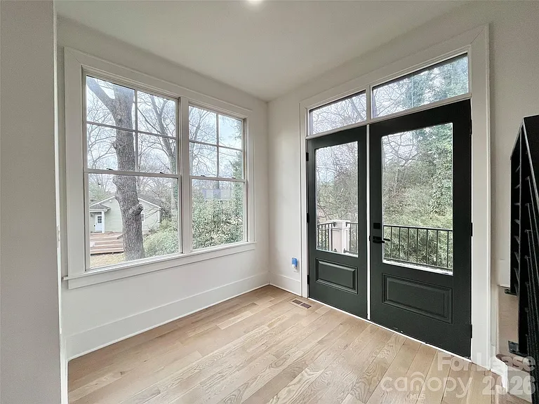 614 West Blvd — Photo 14
