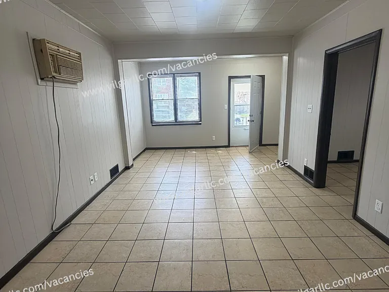 4023 Fir St — Photo 6