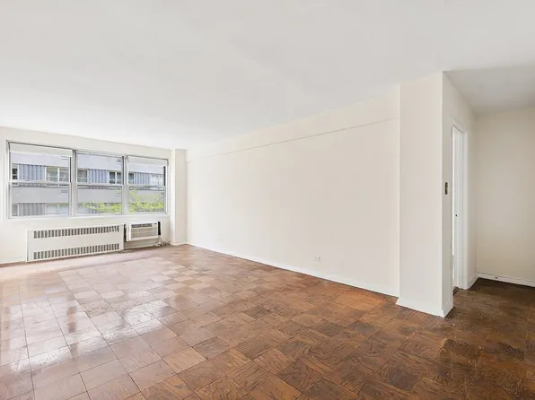 141 E 55th St APT 4F, New York, NY 10022