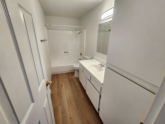 2nd image of 518 NW 6th St APT 4