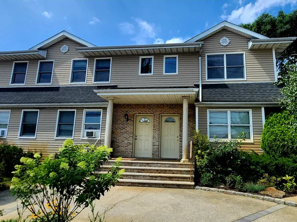 (undisclosed Address), Oceanside, NY 11572