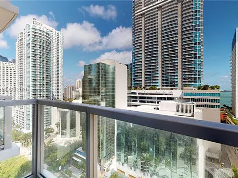 1060 Brickell Ave #1805 — Photo 22