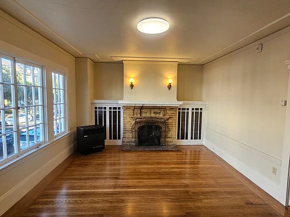 2nd image of 129 18th Ave