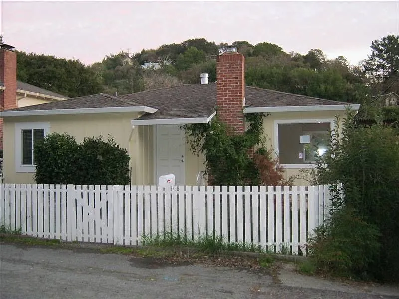 254 Brookside Dr photo 1