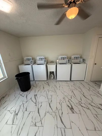 1075 W Vanderbilt St #223 — Photo 10