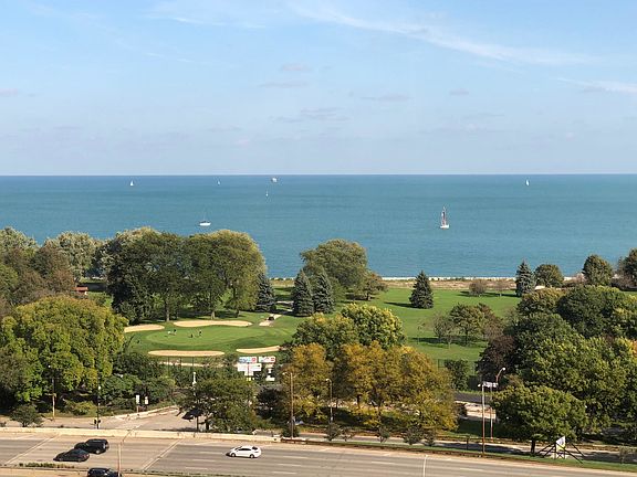 2nd image of 3950 N Lake Shore Dr APT 1618C