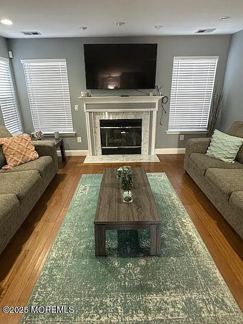 2 bed, 2.5 bath, 1521 sqft, $3,650 — Photo 2