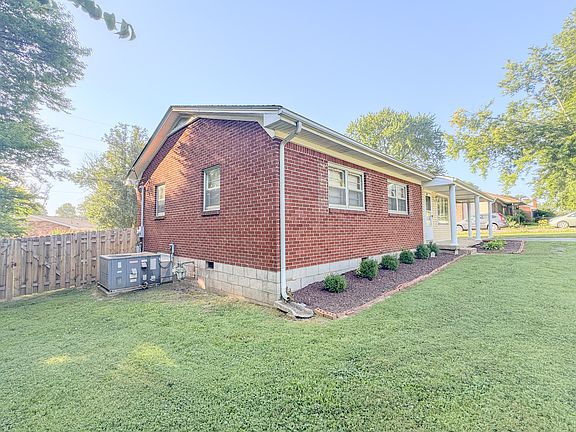 4th image of 1113 Langwood Dr