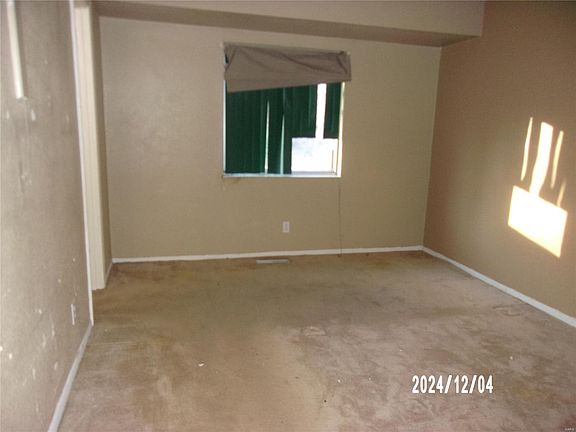 3rd image of 6155 Payne Ave