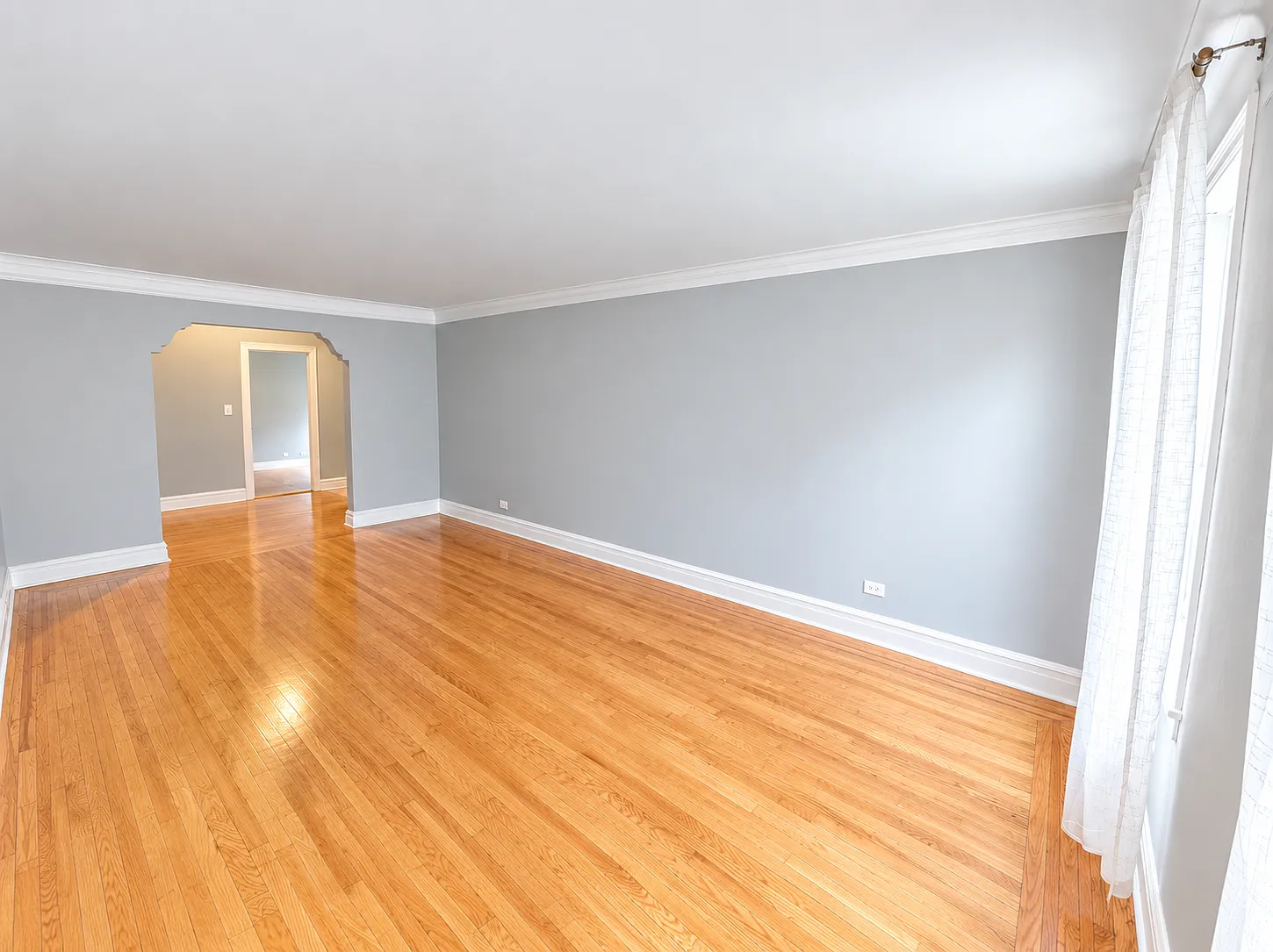 34-44 82nd Street — Photo 2