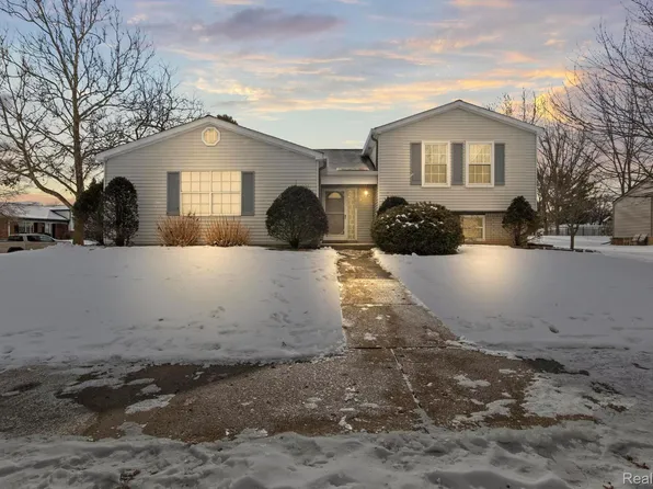 42009 Cherry Hill Rd, Novi, MI 48375